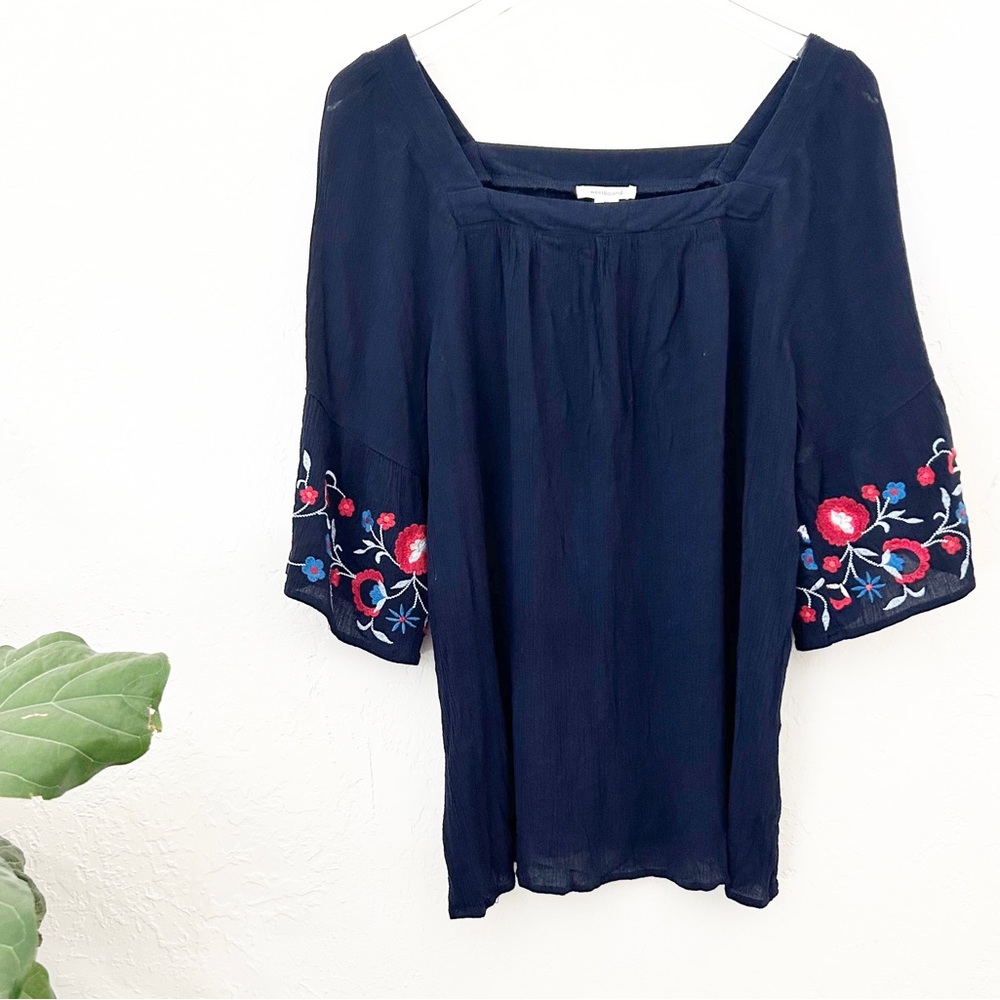 NWOT Westbound Embroidered Blue Short Sleeve Top Size XL